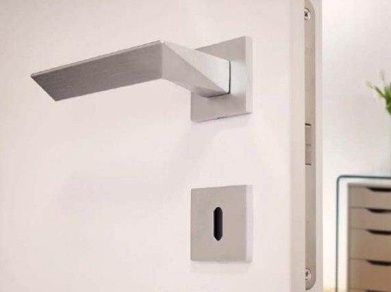 MANIGLIA PER PORTA LINEA CALI' TRIO CROMO SATINATO