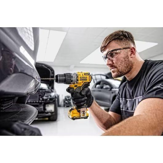 Trapano avvitatore Dewalt con percussione Compatto XR 12V 2x2.0Ah DCD706D2-QW