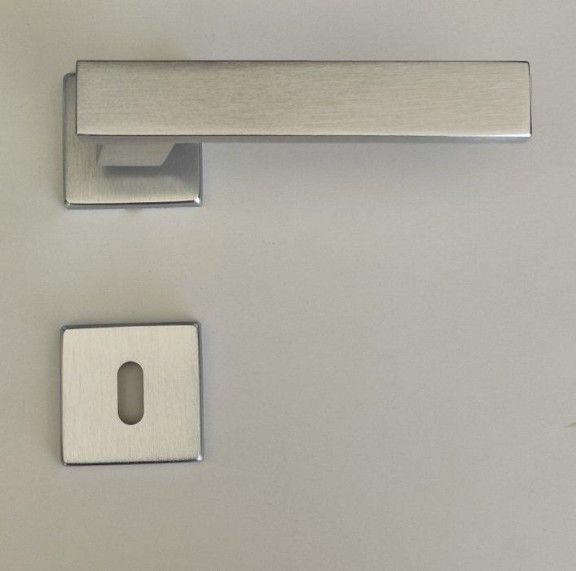 MANIGLIA PER PORTA LINEA CALI' ITAL LINEA ASTRID ALLUMINIO CROMO SATINATO
