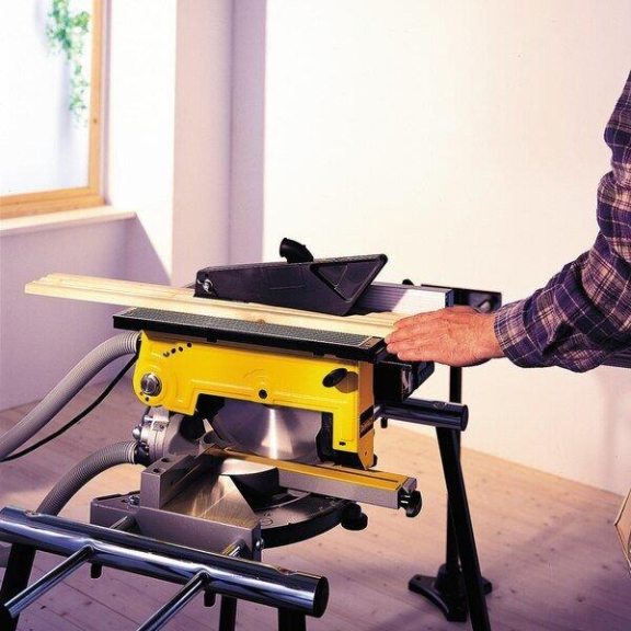 Troncatrice testa fissa con pianetto 260mm DEWALT DW711-QS