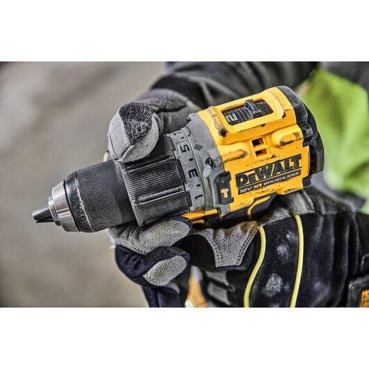 Trapano DeWalt a percussione 2 velocità brushless 18V XR - 2 x POWERSTACK Compact DCD805E2T-QW