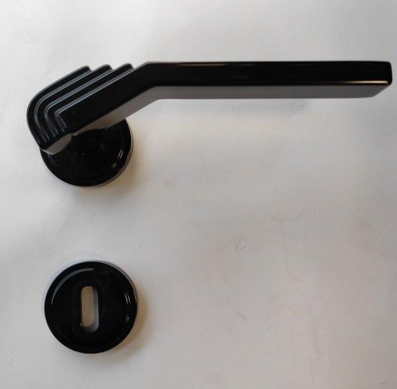 Maniglia per porte interne FUSITAL  serie QUATTRO S cod. H 38 R8 ottone